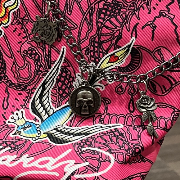 Ed Hardy Handbags - Ed Hardy Pink Tote with Skull and Tiger Design NWT MSRP 69.99